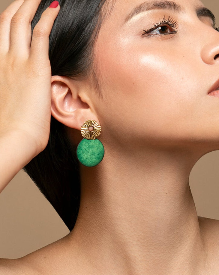 Boucles “Mini Garden” vertes – Élégance en petit format