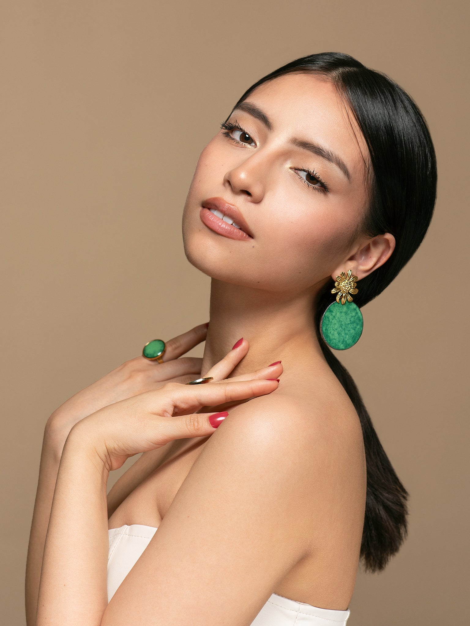 Boucles “Garden Party” – Élégance florale en vert émaillé