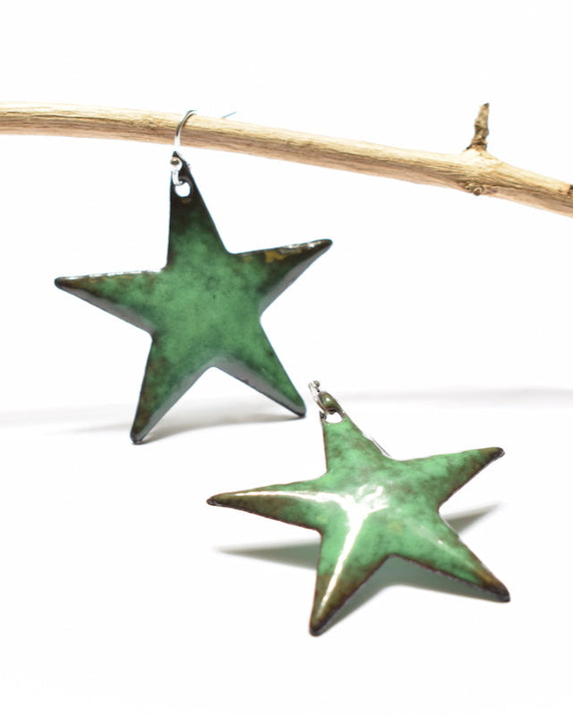 Boucles Grandes Étoiles – Émail vert & Argent 925