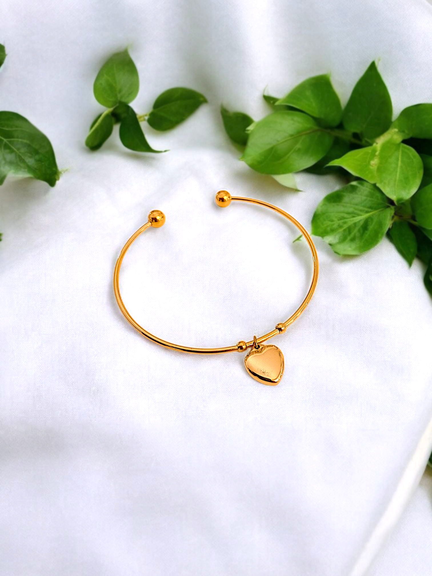 Petit Bracelet Cœur Doré – Artisanat Français