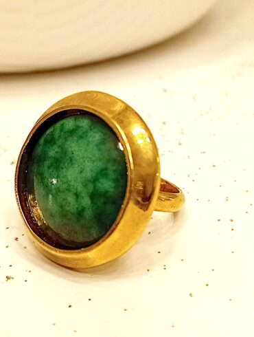 Bague solis verte, émail et serti plaqué or