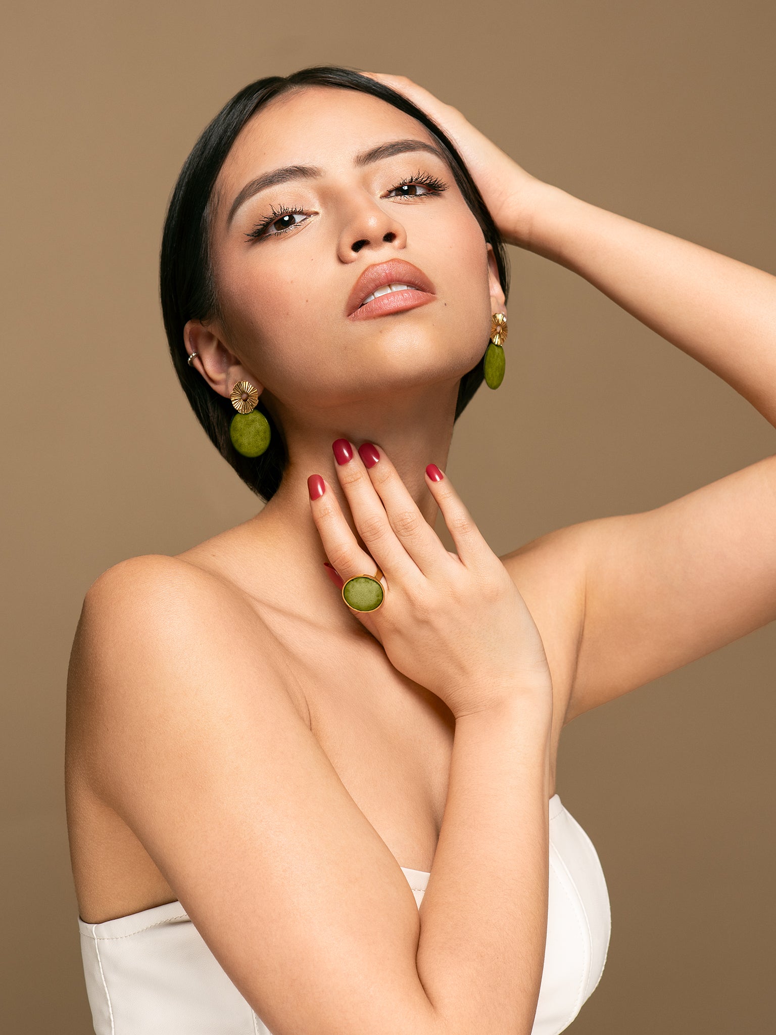 Boucles “Mini Garden” vert olive – Élégance en petit format