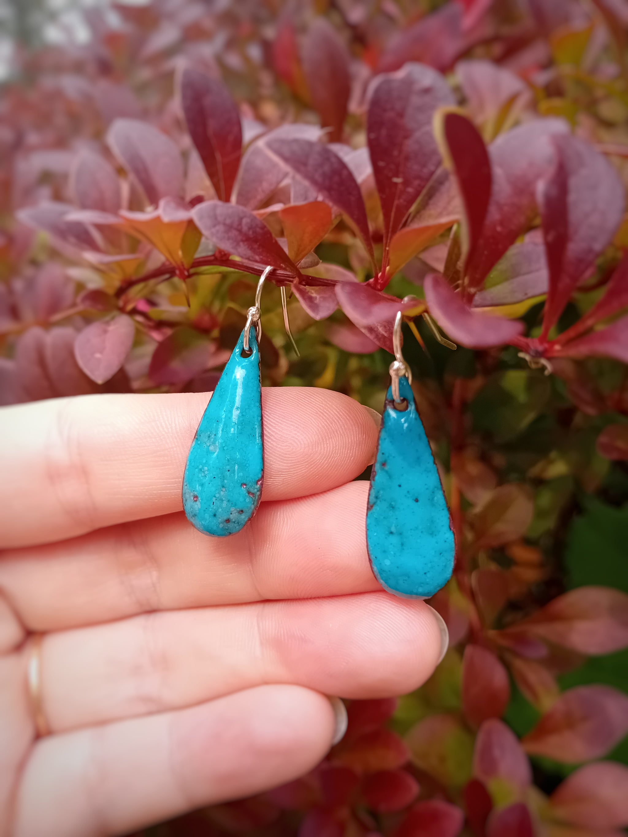 Boucles d'oreilles Gouttes Allongées turquoises en émail sur cuivre - argent 925
