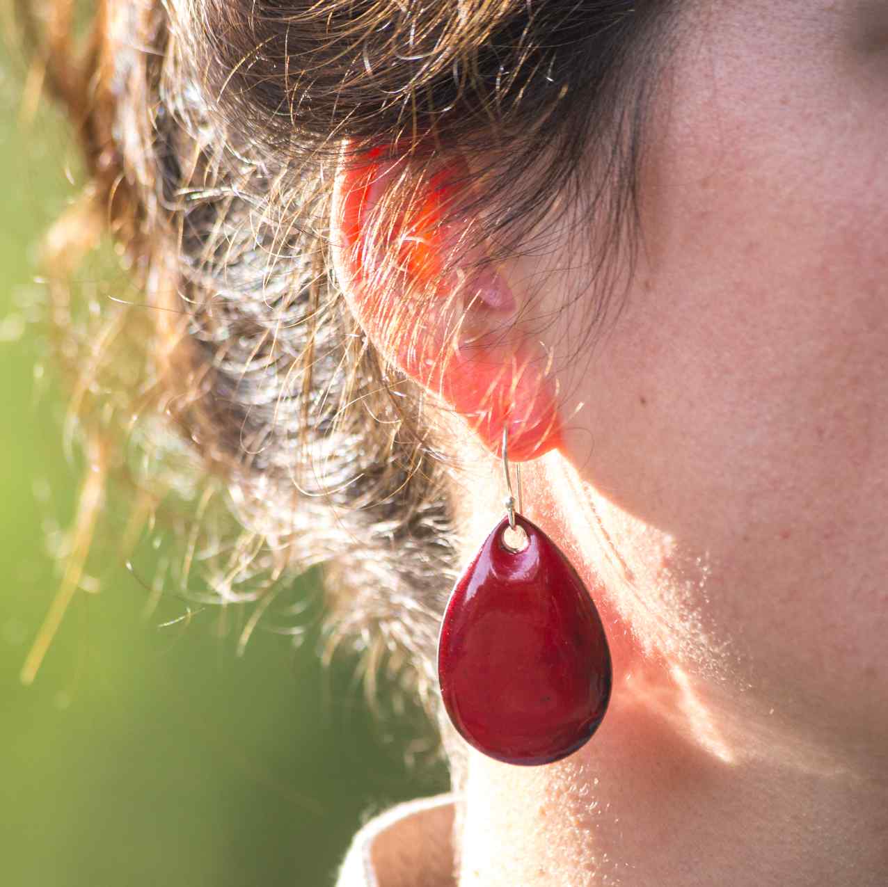 Boucles d'oreilles créoles rouges - AU FIL D'EMAUX