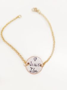 bracelet inscription prénom, date, petit coeur